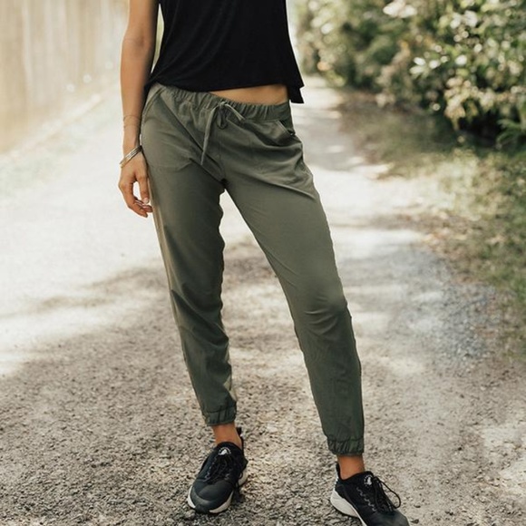 Albion Pants - NWOT Albion Fit Sage Jetsetters